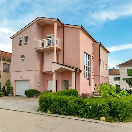 Apartment Arenta Metković